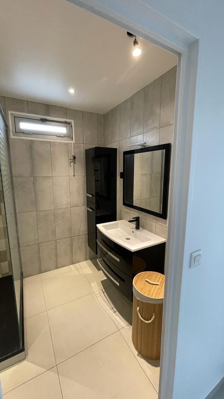 Salle de bain réalisée par Entreprise AÏNA à Gagny 93