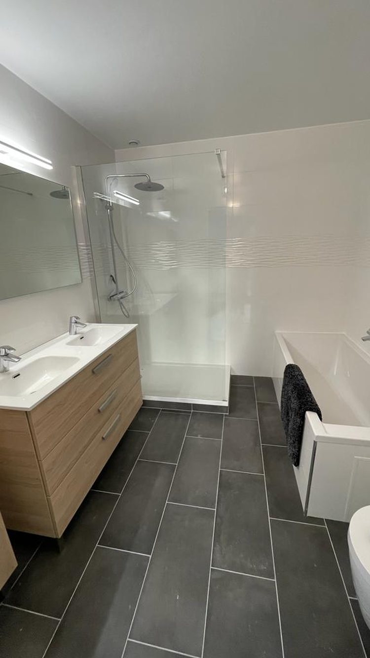 Salle de bain réalisée par Entreprise AÏNA à Gagny 93